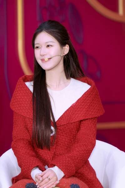 Zhao Lusi makes her first public appearance; reveals the dangerously low weight she once dropped to - MyDramaList News