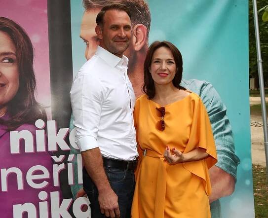 Fešák ze seriálu Chlap podruhé tátou: Pohlaví dítěte tají!