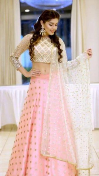 Eisha Singh's top 10 ethnic looks