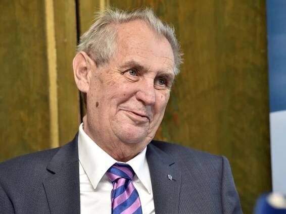 Kompletní přepis rozhovoru Jana Pokorného s Milošem Zemanem: O senátu, 17. listopadu a ekonomických zm*dech