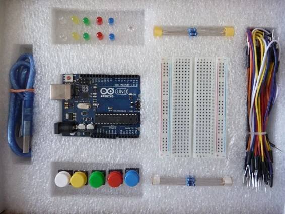 Stavebnice Drátek - Naučte se programovat Arduino! | dratek.cz