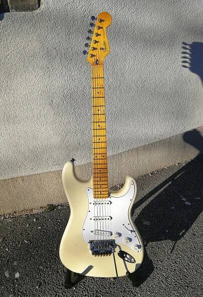 Guitars – Alen Brentini