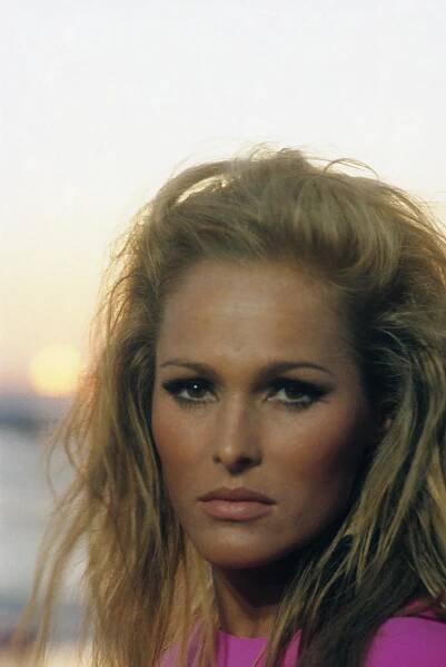 Ursula Andress - Golden Globes