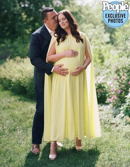 ryan kelly and wife emma pregnancy announcement