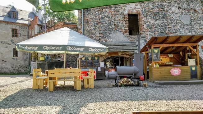 Hauenštejn (též Horní hrad či Hauenstein) – www.kissak.cz