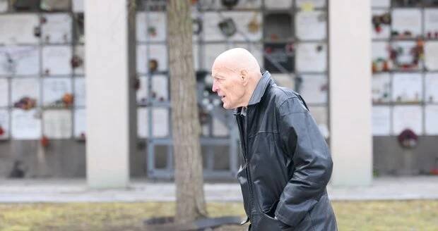Pohřeb Viktorína Šulce: Petr Jákl starší