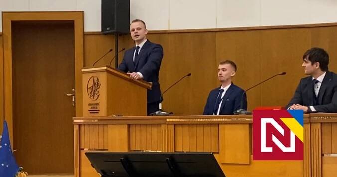 Mazurek rečnil na univerzite. Niektorí študenti sa s ním fotili, smiali sa vtipom o testosteróne a počítačových hrách