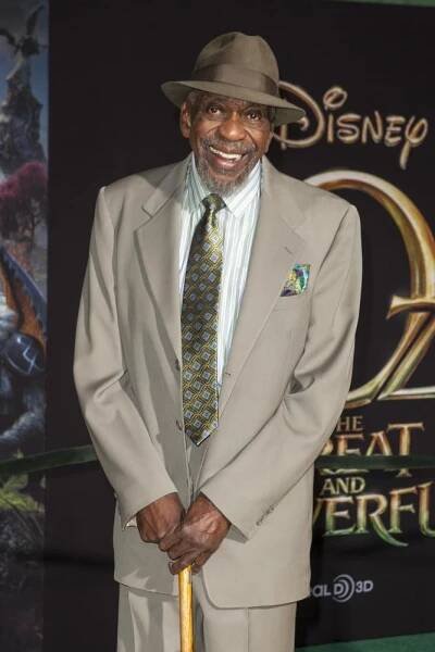 Bill Cobbs at arrivals for OZ THE GREAT AND POWERFUL Premiere, El Capitan Theatre, Los Angeles, CA February 13, 2013. Photo By: Emiley Schweich/Everett Collection