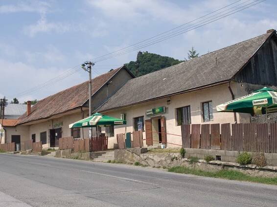 Soubor:Slanec, hostinec.jpg – Wikipedie