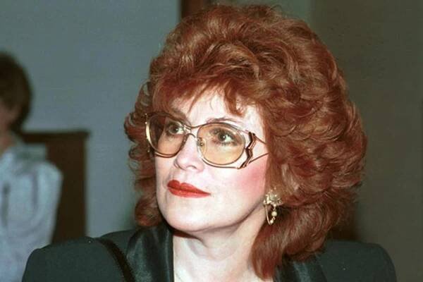 Jak dnes vypadá Mánička ze Spejbla a Hurvínka Helena Štáchová: Autonehoda ji připravila o tvář, rty i nos