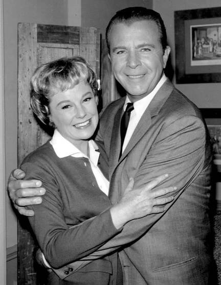 June Allyson - Wikipedia