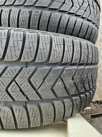 245/45R19 102V XL Winter Sottozero 3 MO PIRELLI
