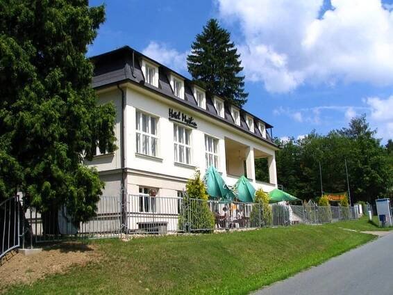 Restaurace Hotel Myšlín Mnichovice | Apetee