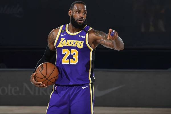 LeBron James Advances to NBA Finals for 10th Time, Honors Kobe Bryant's Legacy After Win