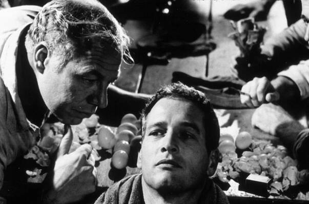 Zemřel herec George Kennedy (†91), hvězda Dallasu, Bláznivé střely nebo Tuctu špinavců