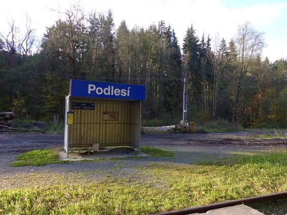 Fotografie - Podlesí - nový objekt železniční zastávky ČD - 14.10.2017