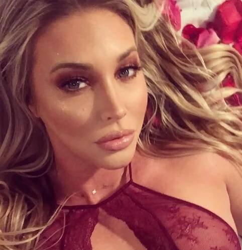 Samantha Saint 3