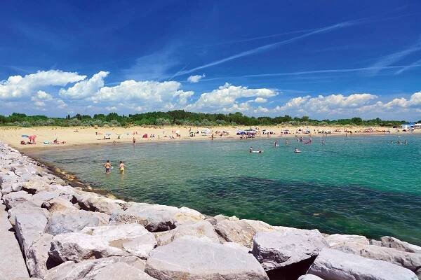 Zum Strand gehen - Camping Miramare