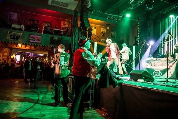 RnR ples Ein Kessel Buntes | Garage Club Ostrava Martinov