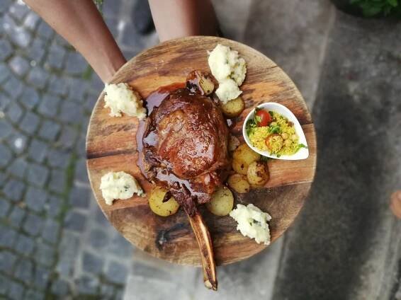 BISTRO – Bistro Cobliha – Restaurace rodinného stylu