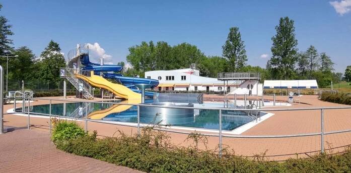 Vzhůru do plavek! Koupaliště zvou k osvěžení, vstupné je odpoledne levnější