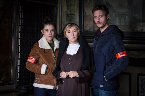 Flore Bonaventura, Marie-Anne Chazel, Joffrey Platel - Vražda v Lisieux - Promo