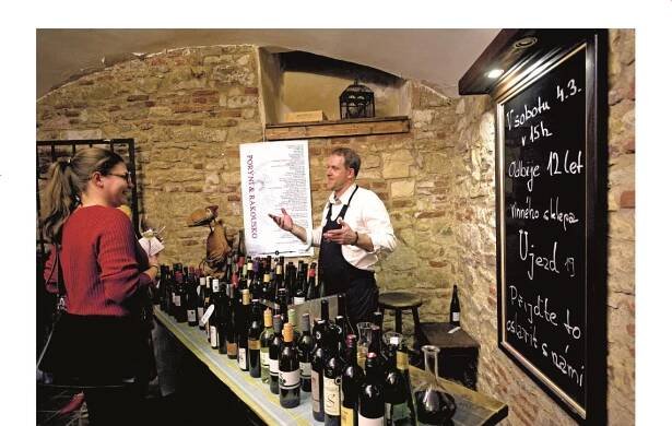 WINE & Degustation: Vinný sklep Újezd 19