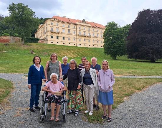 Procházka zámeckou zahradou v ALZHEIMER HOME Boskovice