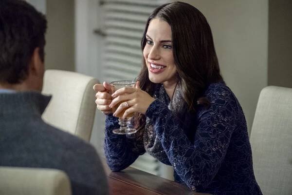 A December Bride - Z filmu - Jessica Lowndes
