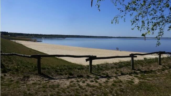 Cyklostezka u Bärwalder See vede kolem největšího z nových saských jezer