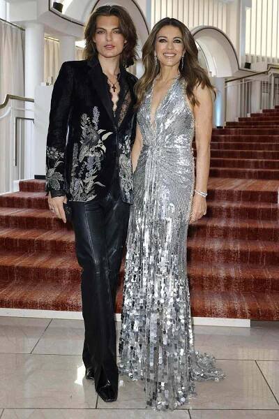  Damian Hurley and Elizabeth Hurley attend the SPA Awards 2025 at Steigenberger Icon Grand Hotel & Spa Petersberg on April 12, 2025 in Koenigswinter near Bonn, Germany. 