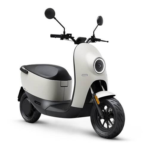 Preiswerter Elektro-Roller | Unu Scooter Move | unu