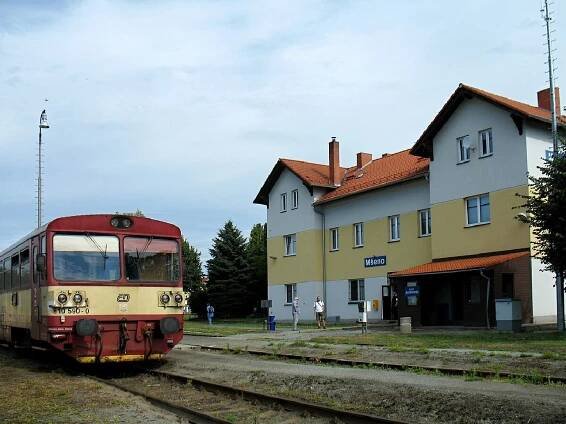 Středočeský kraj se dohodl s obcemi, provoz vlaků z Mělníka do Mladé Boleslavi omezí na víkendy
