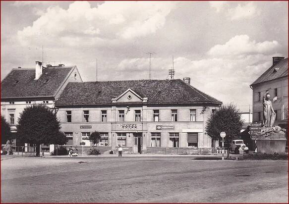 Kralovice * Hotel Prusík, náměstí, část města * Plzeň sever * V1963 - Pohlednice místopis