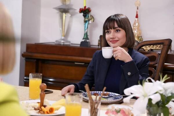 Yasak Elma - Episode 14 - Z filmu - Sevda Erginci