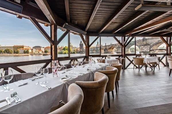 S výhledem - Kampa Park Restaurant - tacofoti.cz