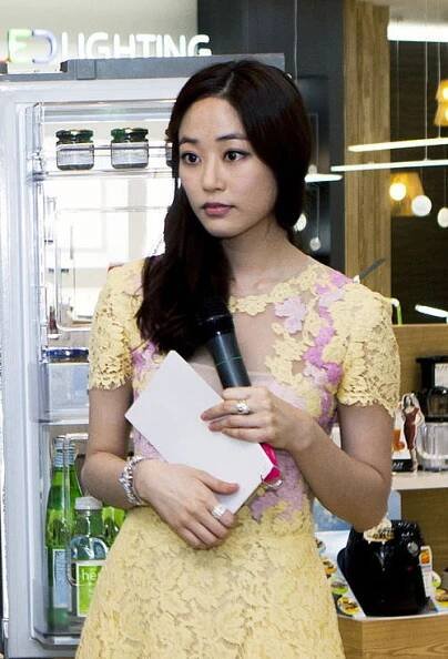 Kim Hyo-jin - Wikipedia