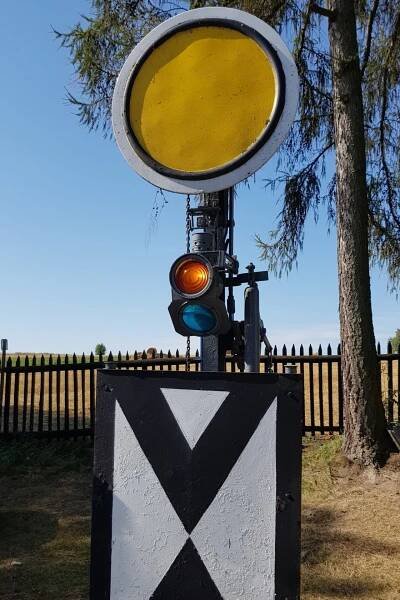 V Železničním muzeu v Kamenici u Humpolce vás nechají zvednout závoru i návěstidlo – humpolak.cz