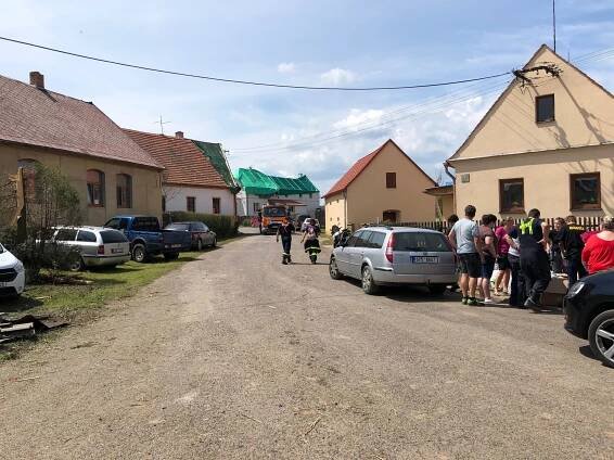 Výjezd jednotky technická výpomoc pro obec Stebno