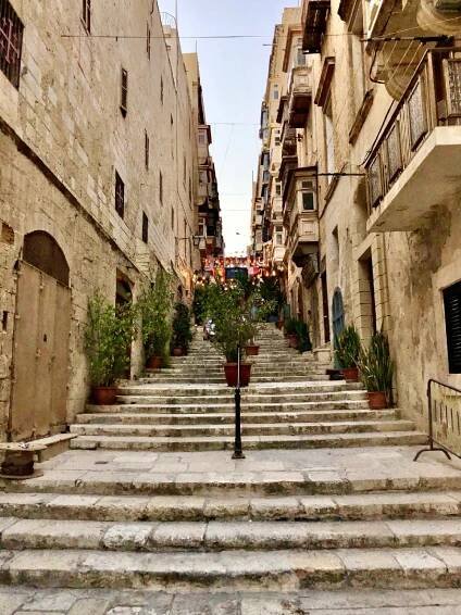 The Marvels of Malta - Ramblin' Randy