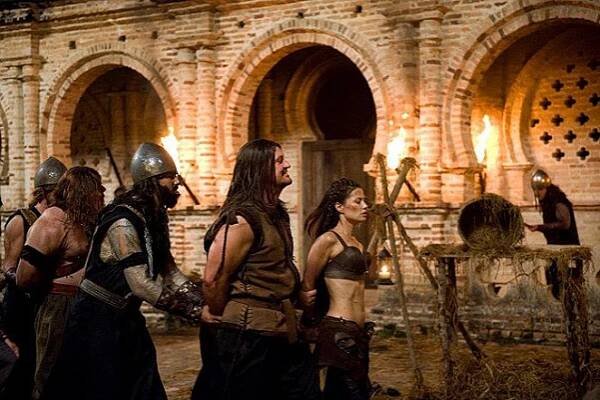 Království Vikingů - Z filmu - Craig Fairbrass, Natassia Malthe