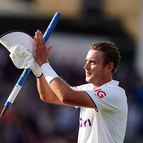 Sir Ian Botham leads tributes as Stuart Broad bows out on high in England win