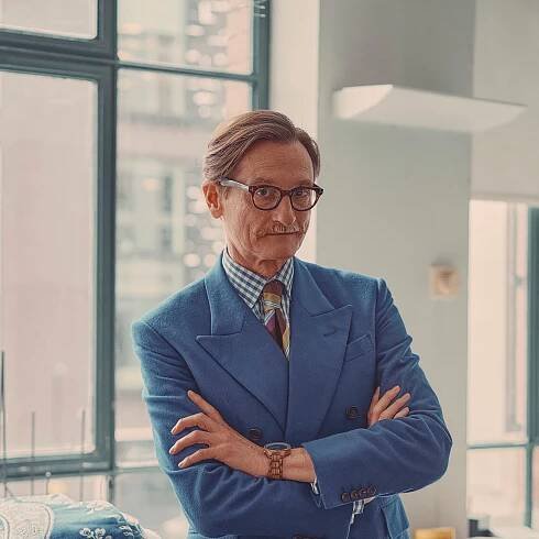 Hamish Bowles Enters The World of Interiors