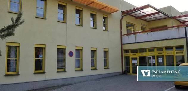 Karlovarská nemocnice omezí dočasně provoz dětského oddělení