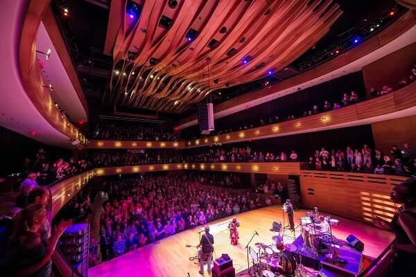 PERFORMING ARTS — Toronto Attractions Council