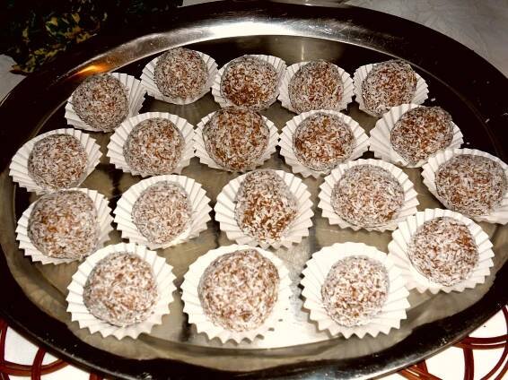 Recept: Kuličky z toho co nám zbylo z pečení