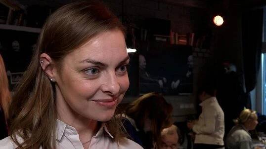 Oblíbili jste si ve Specialistech kapitánku Šafářovou? Smůla. Krásnou herečku Evu Leimbergerovou už v další sérii neuvidíte