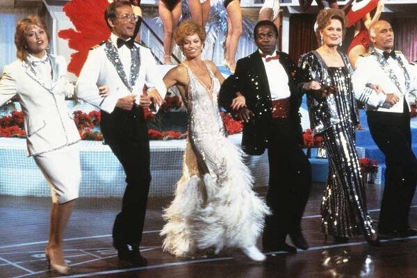 THE LOVE BOAT, (l to r) Lauren Tewes, Bernie Kopell, Juliet Prowse. Ben Vereen, Alexis Smith, Gavin MacLeod, in 'Dreamboat/Gopher, Isaac & the Starlet/The Parents/The Importance of Being Johnny/Julie and the Producer: Part 2'