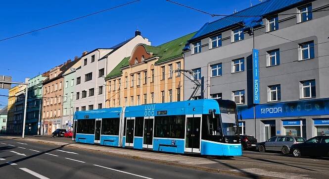 Soubor:Ostrava, Škoda 39T ForCity Smart č. 1755.jpg – Wikipedie
