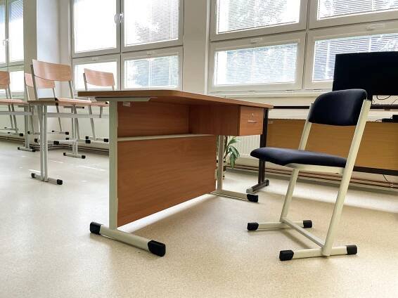 Gymnáziu Karla Čapka, Dobříš - skolnilavice.cz